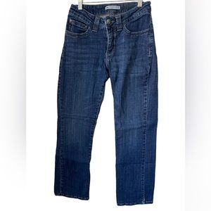 Lee Slender Secret Lower on the Waist size 6 short